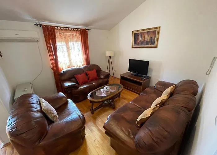 Aquarium Apartment Kotor
